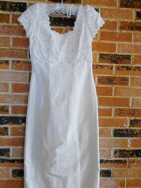 Vtg Mori Lee Ivory Raw Silk Embroidered Beaded Wedding Gown w/ Long Train